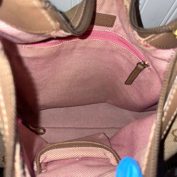 Dooney & Bourke Signature East/West Shoulder Bag in Brown Canvas w Leather Trim - Picture 10 of 12